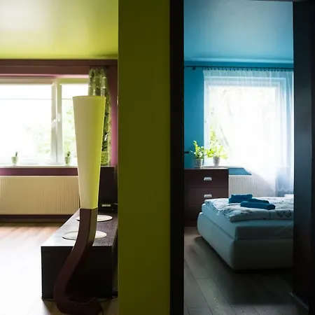 Rainbow Z Prywatnym Parkingiem