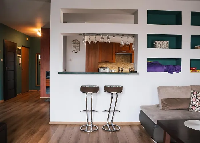 Rainbow Z Prywatnym Parkingiem 아파트 *